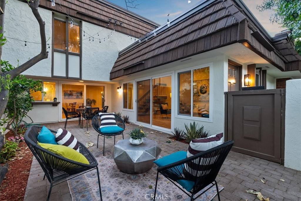 Chatsworth, CA 91311,22149 James Alan CIR