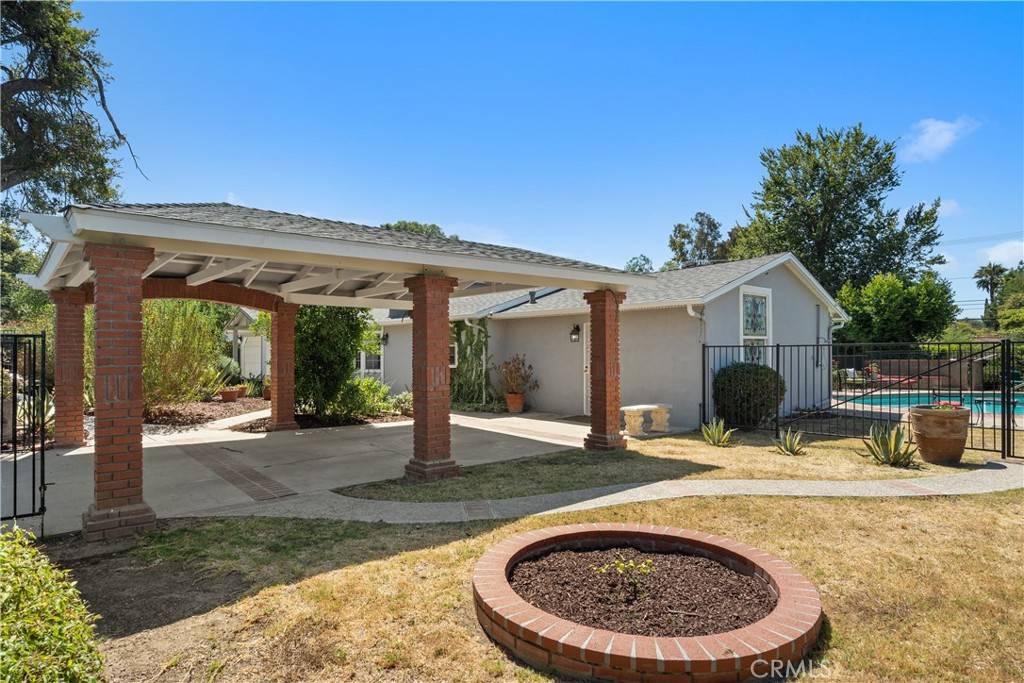 Thousand Oaks, CA 91360,914 Calle Jazmin
