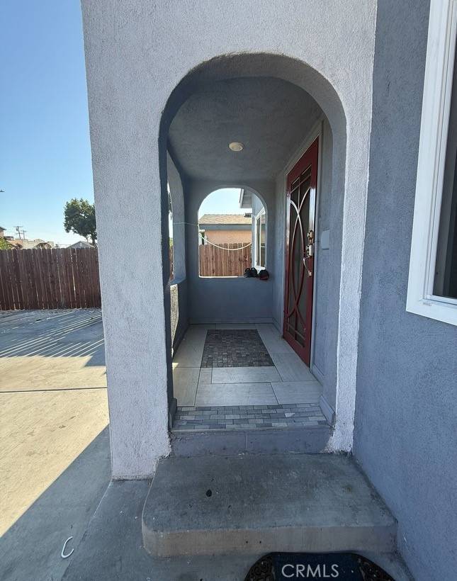 Los Angeles, CA 90044,731 W 99th ST