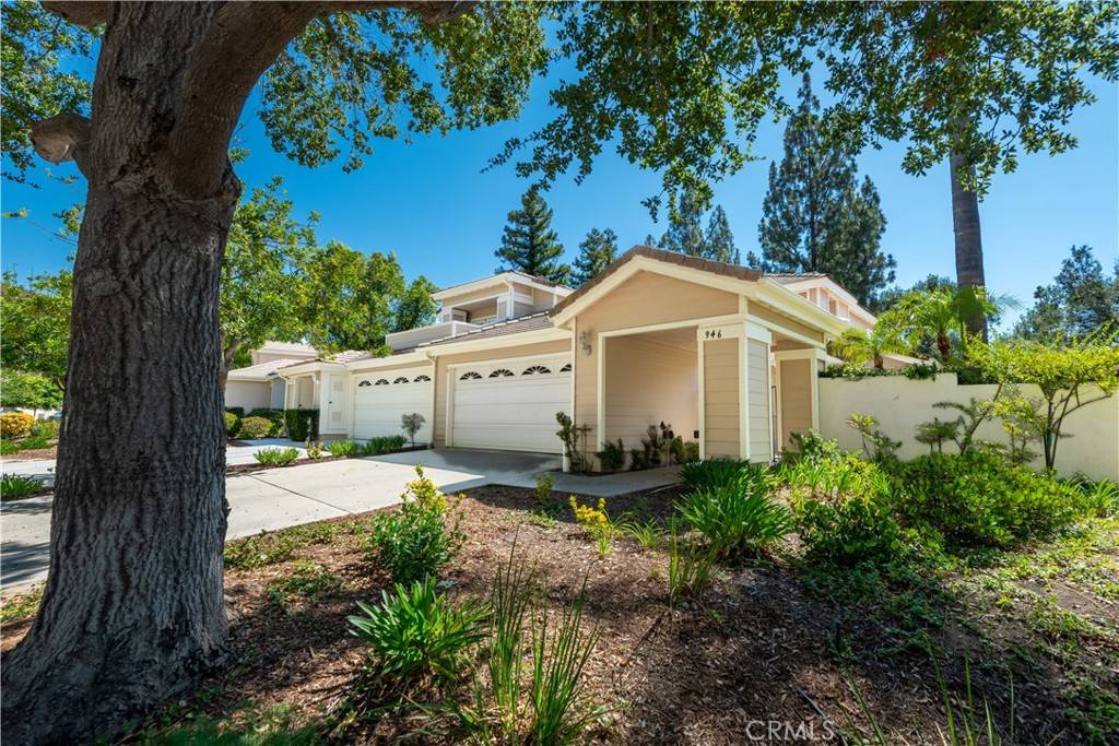 Westlake Village, CA 91362,946 Blue Mountain CIR