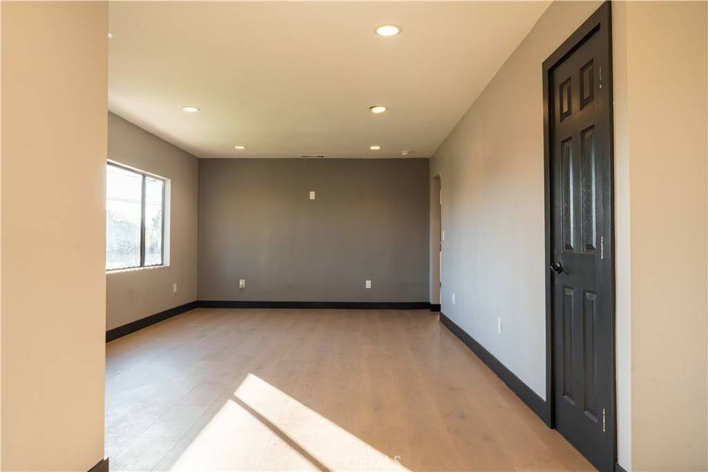 Pacoima, CA 91331,10716 Telfair AVE