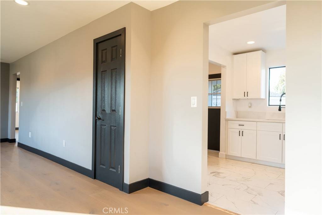 Pacoima, CA 91331,10716 Telfair AVE