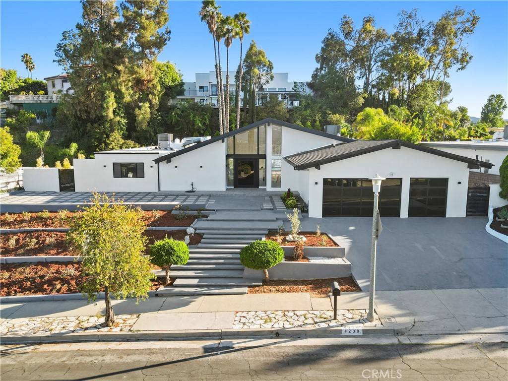 Encino, CA 91316,4230 Alonzo AVE
