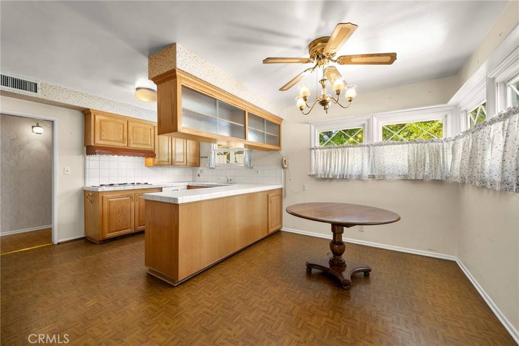 Northridge, CA 91324,18638 Calahan ST