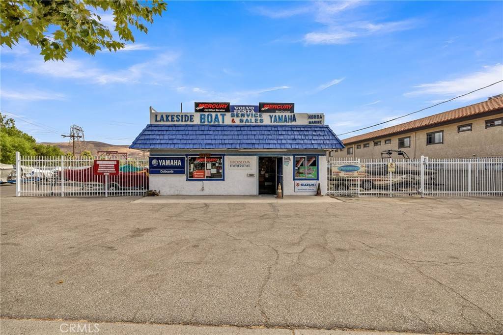 Castaic, CA 91384,31752 Ridge Route RD
