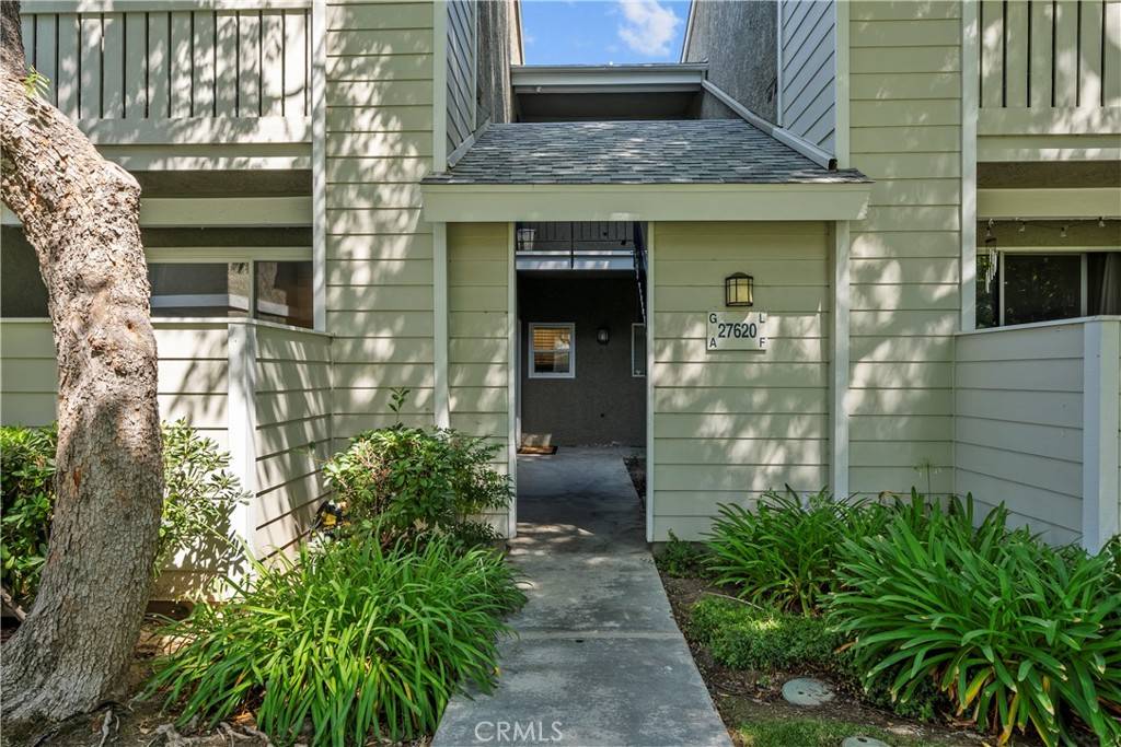 Saugus, CA 91350,27620 Susan Beth WAY #A