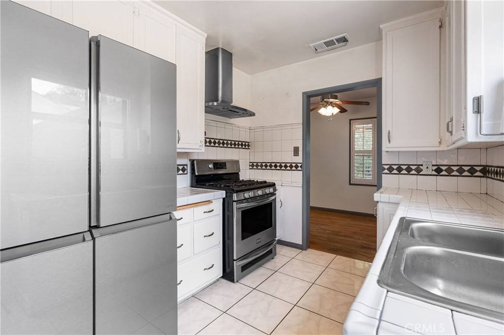 La Crescenta, CA 91214,3735 Danny ST