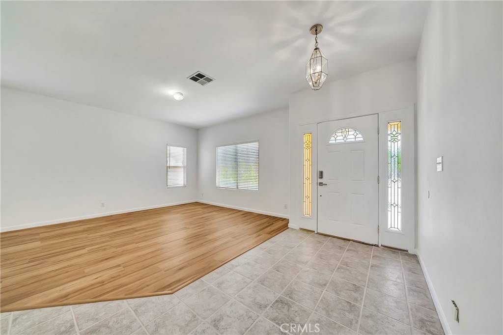 Lancaster, CA 93536,2801 Gershwin DR