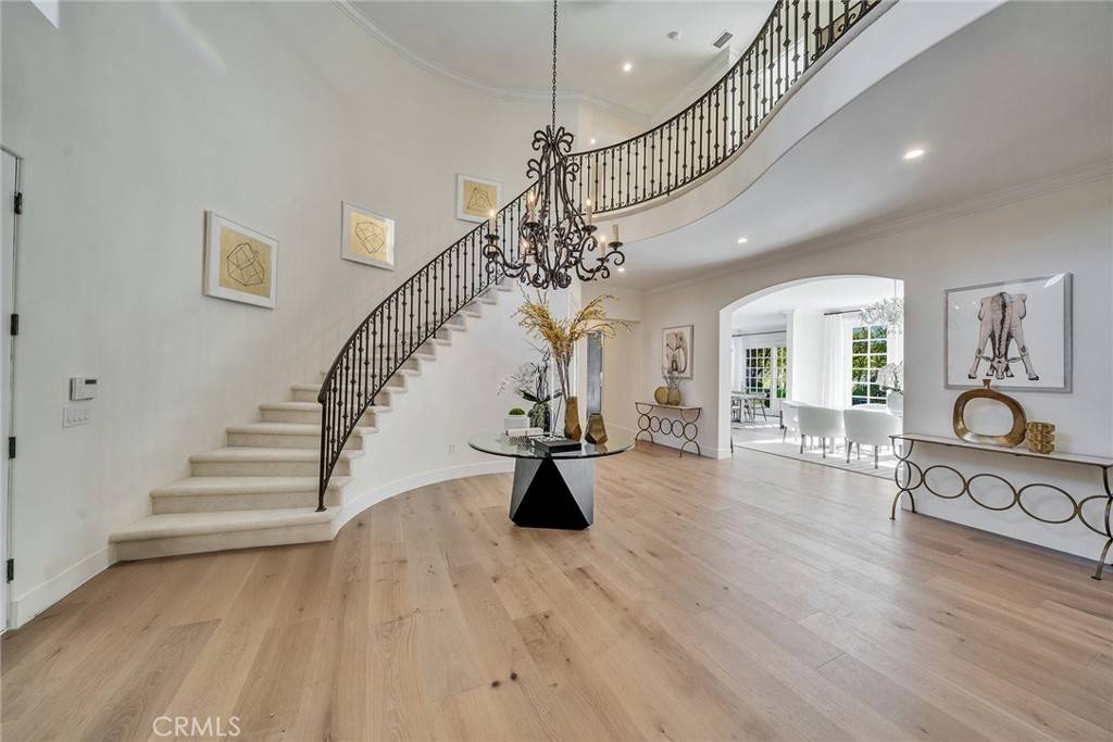 Calabasas, CA 91302,5451 Newcastle LN
