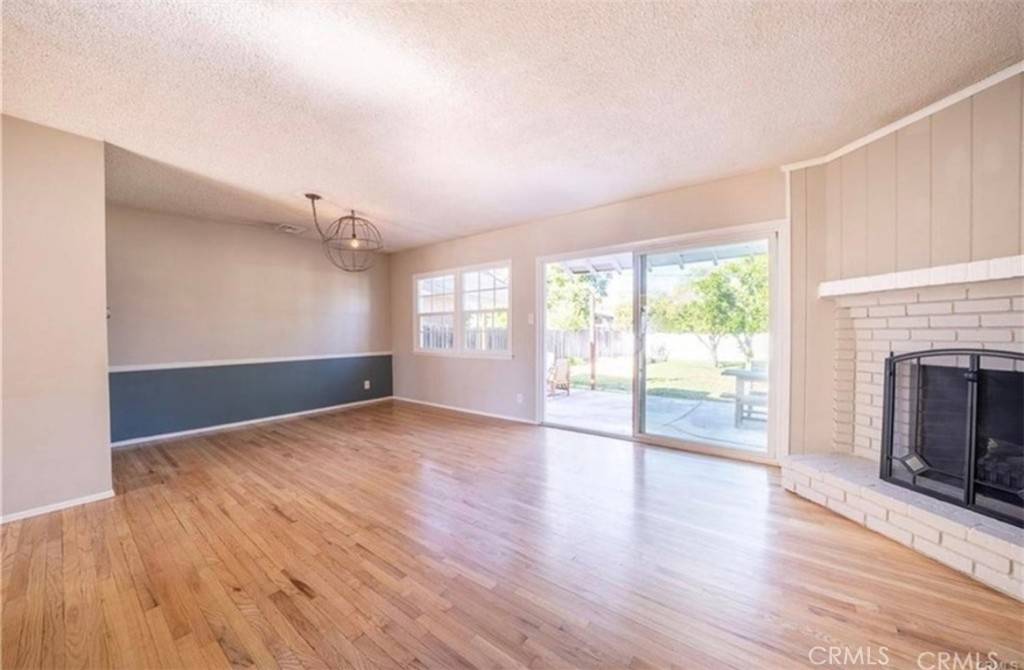Woodland Hills, CA 91367,22609 Mariano ST