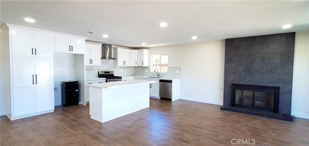 Palmdale, CA 93550,133 E Avenue Q4