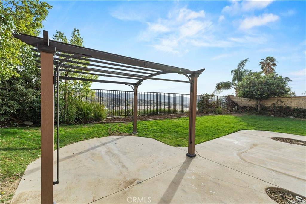 Canyon Country, CA 91387,14218 Yellowstone LN