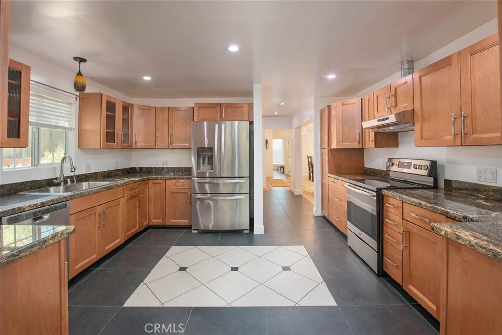Chatsworth, CA 91311,23329 Raymond ST