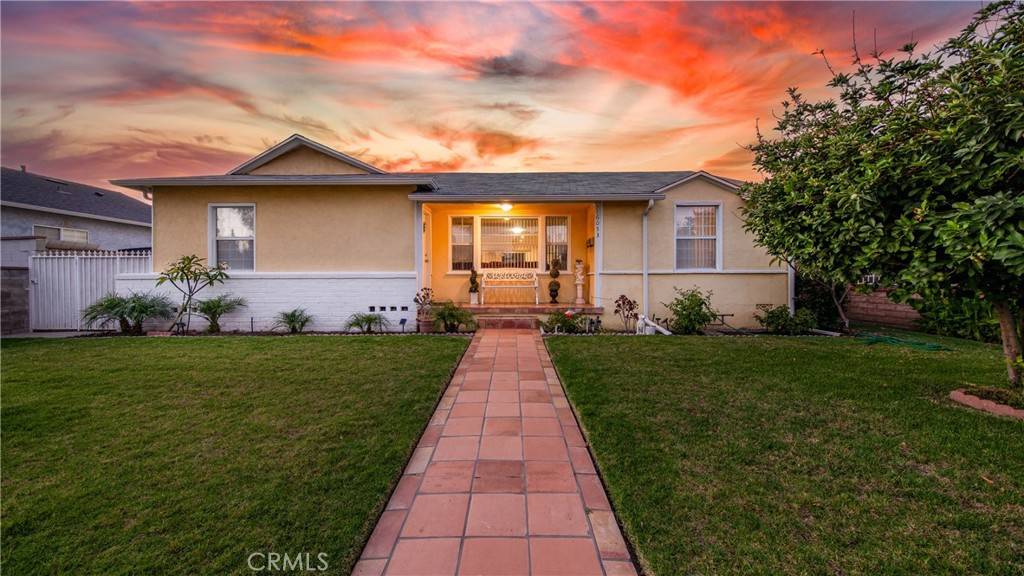 Granada Hills, CA 91344,16053 Devonshire ST
