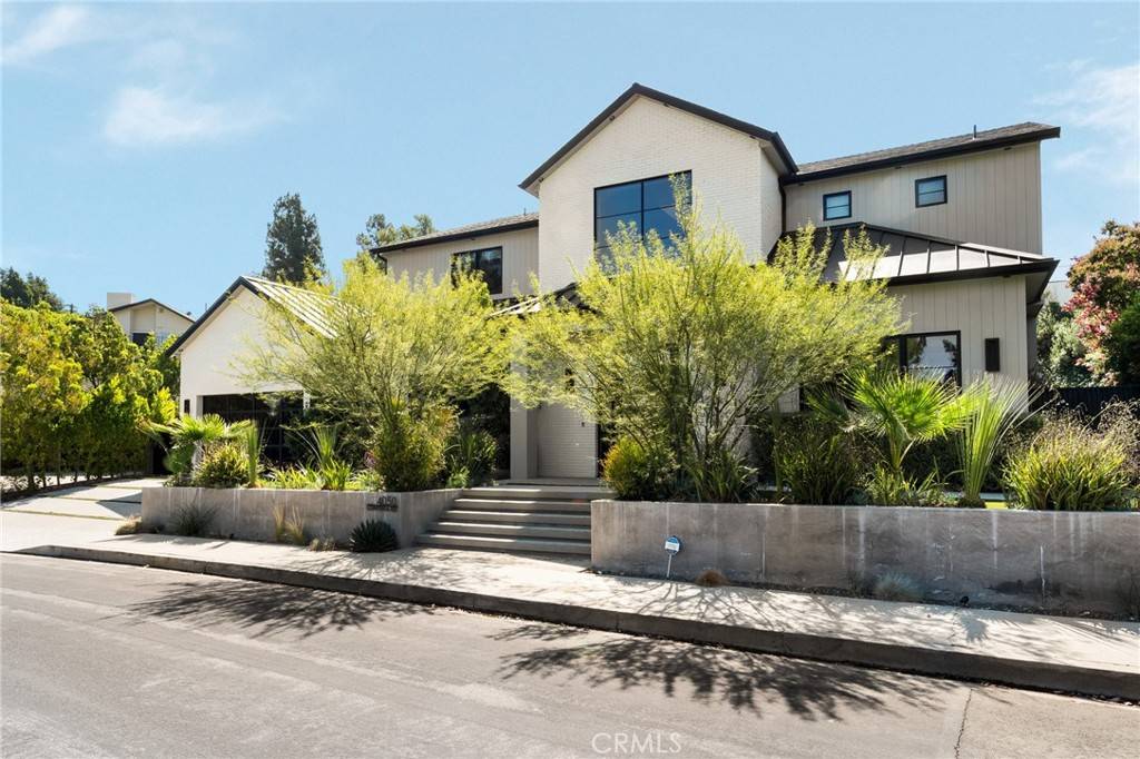 Encino, CA 91436,4050 Contera RD