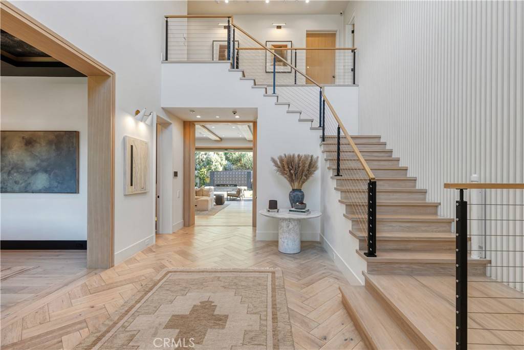 Encino, CA 91436,4050 Contera RD