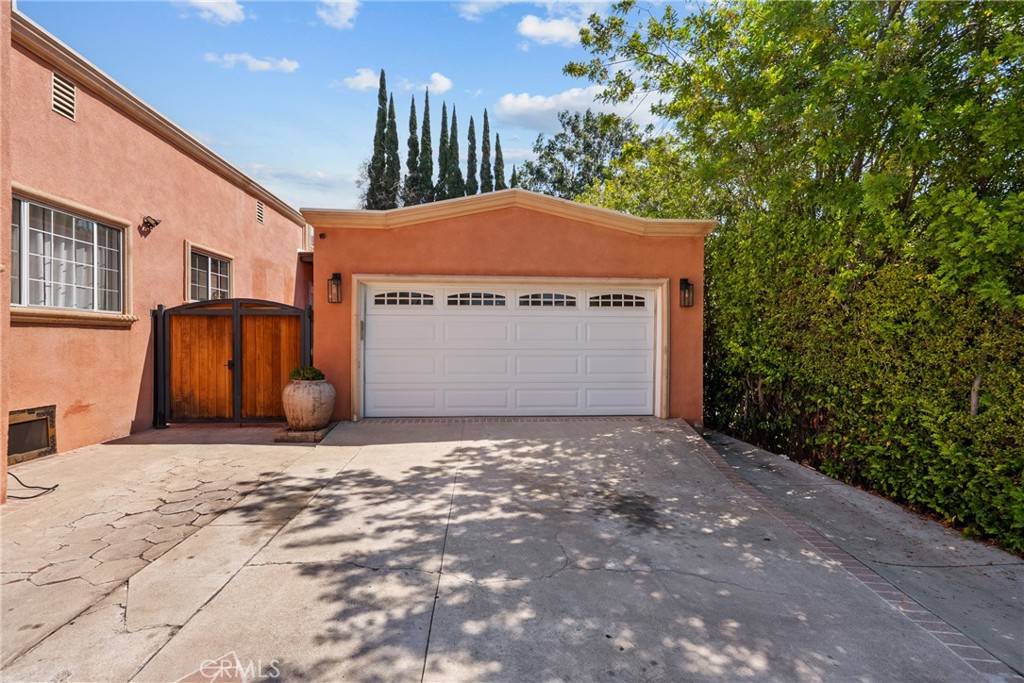 Burbank, CA 91501,610 S Bel Aire DR