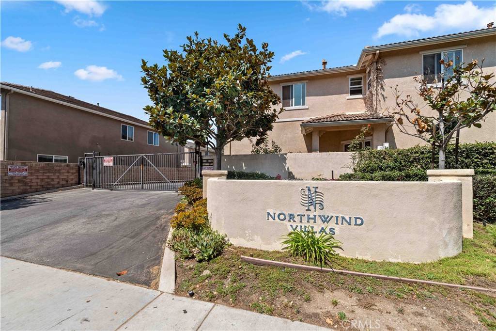 North Hills, CA 91343,15053 Northwind LN