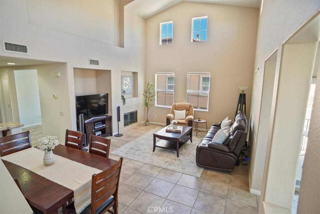 Valencia, CA 91381,27035 Fairway LN #66