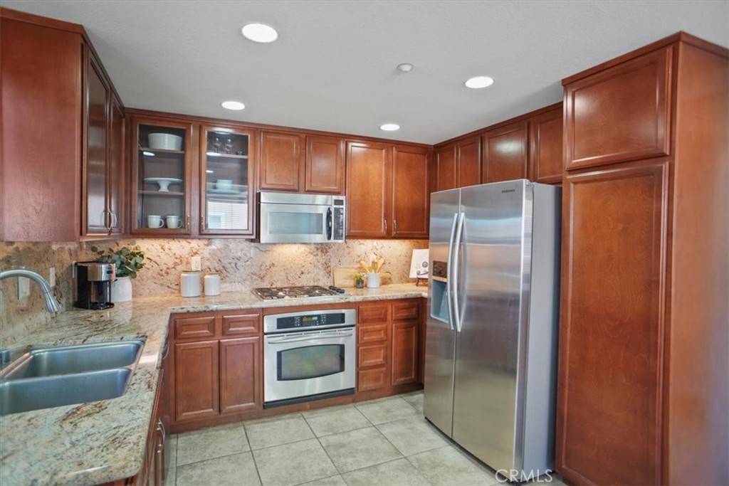 Valencia, CA 91381,27035 Fairway LN #66