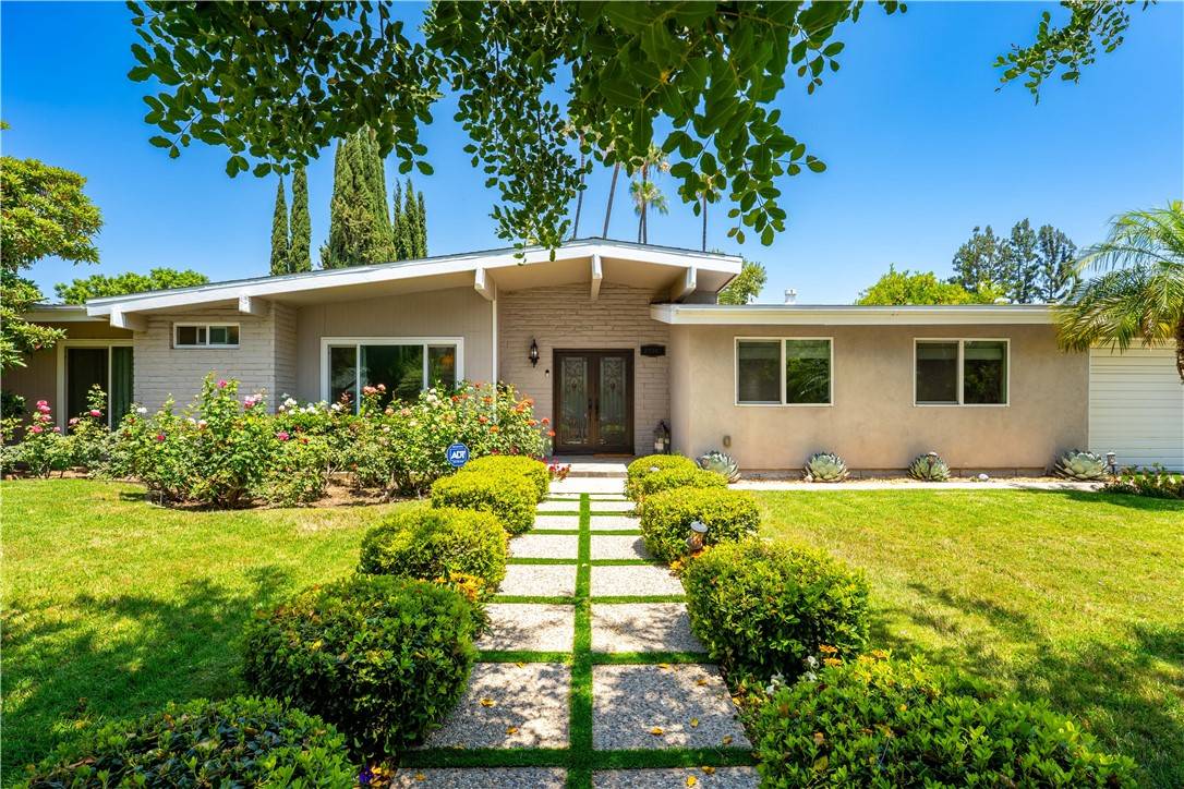 Woodland Hills, CA 91367,22441 Martha Street