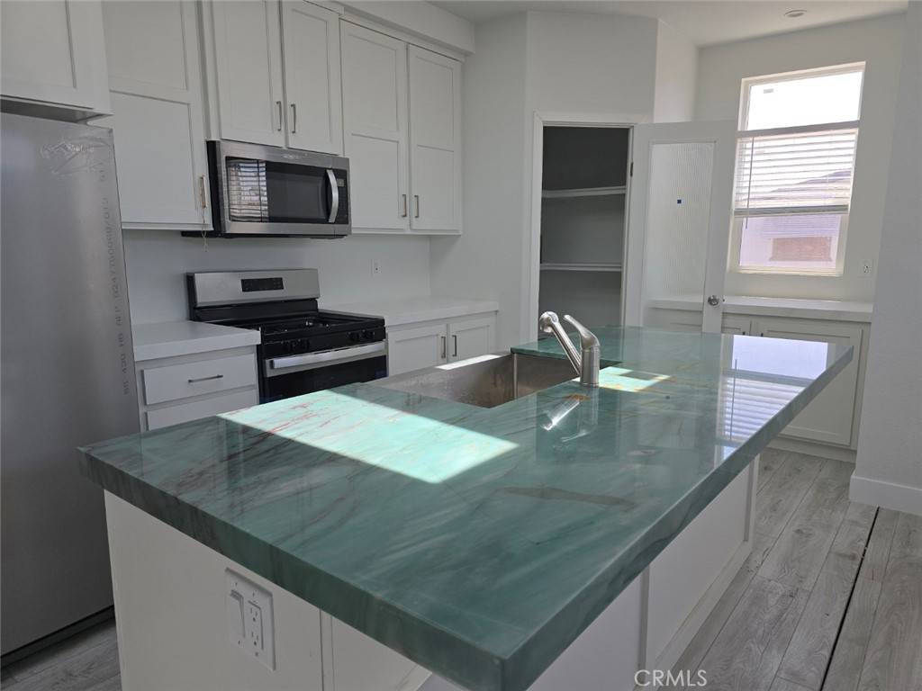 Santa Ana, CA 92704,432 S Harbor BLVD #101