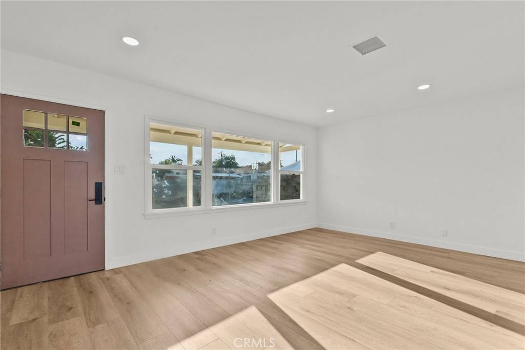 North Hollywood, CA 91605,7814 Ben AVE