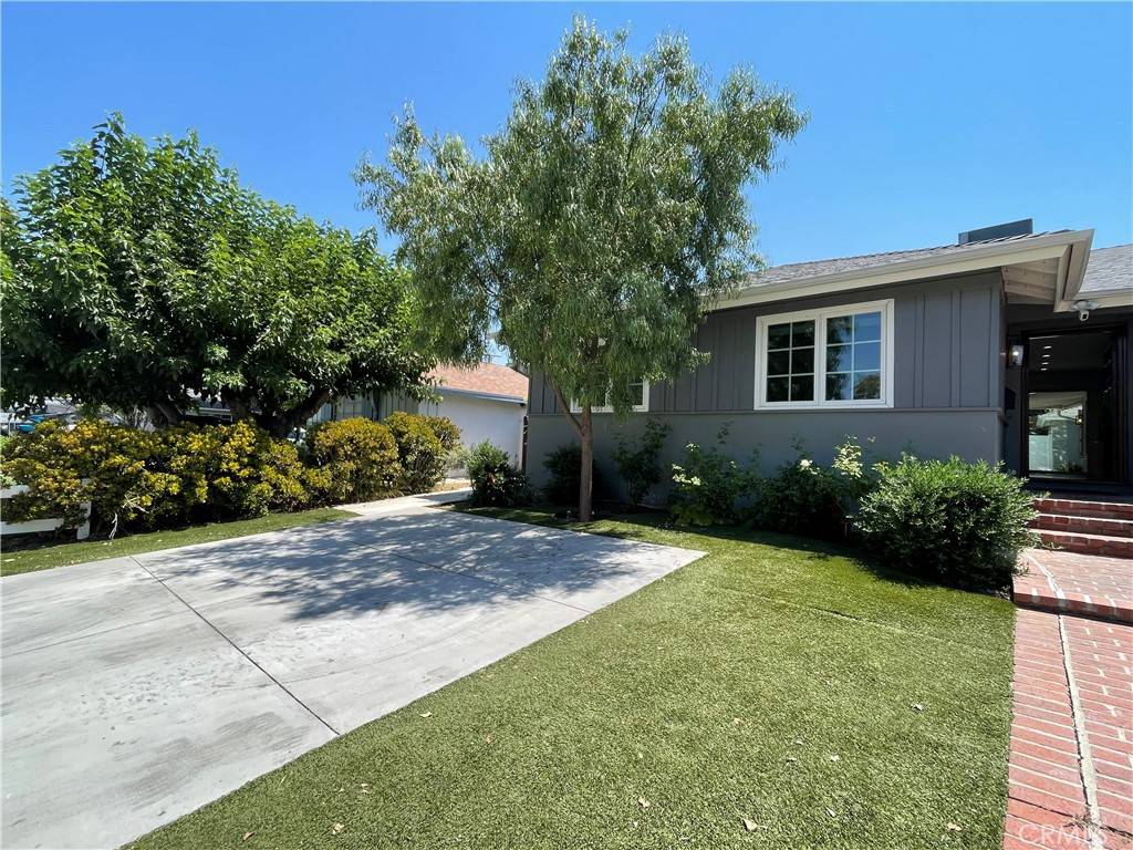 West Hills, CA 91307,22678 Kittridge ST
