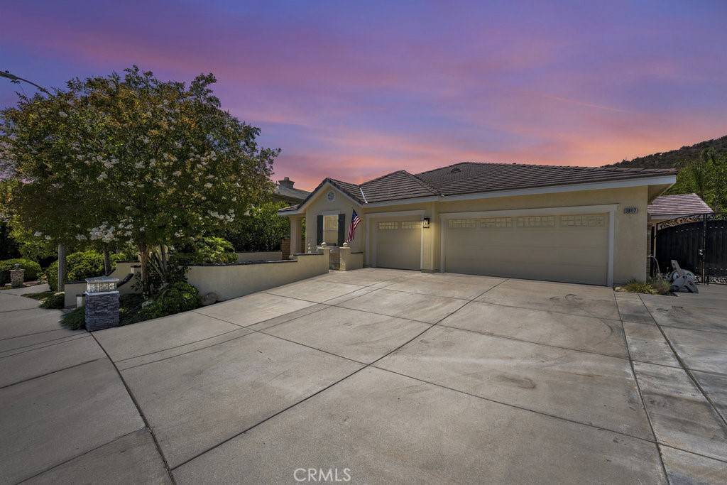 Castaic, CA 91384,30117 GALBRETH CT