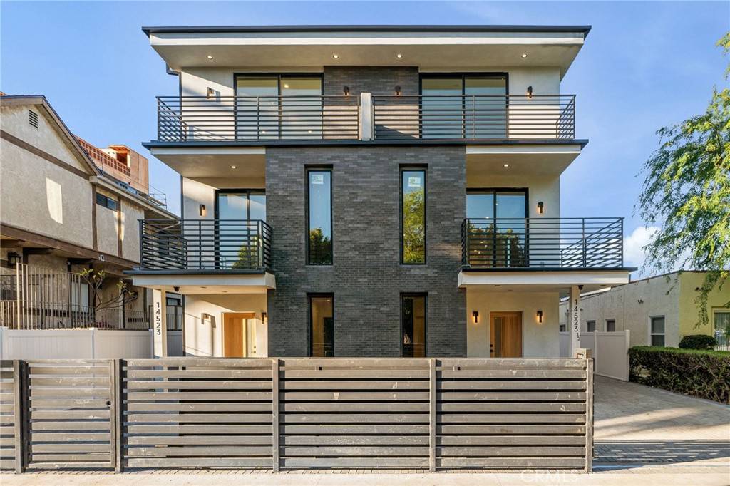 Sherman Oaks, CA 91411,14523 Weddington ST