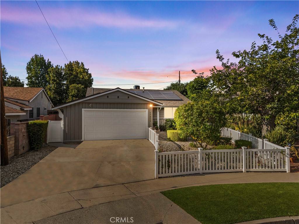Reseda, CA 91335,17955 Archwood ST