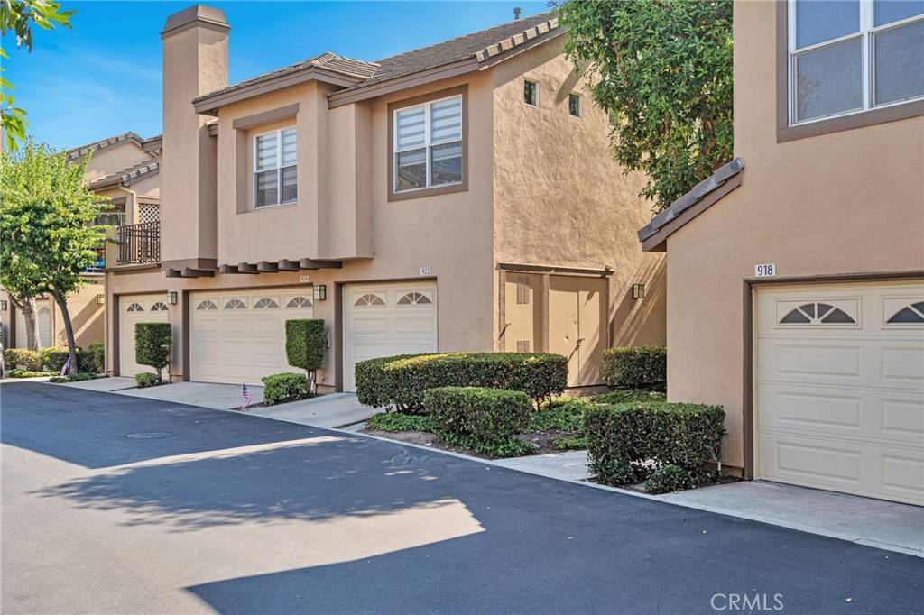 Anaheim, CA 92808,922 S Country Glen WAY