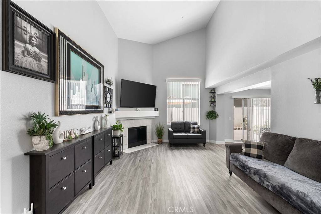 North Hills, CA 91343,9228 Ventana LN