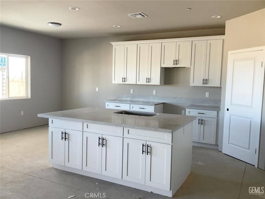 Bakersfield, CA 93306,7420 Snowy Owl Ln