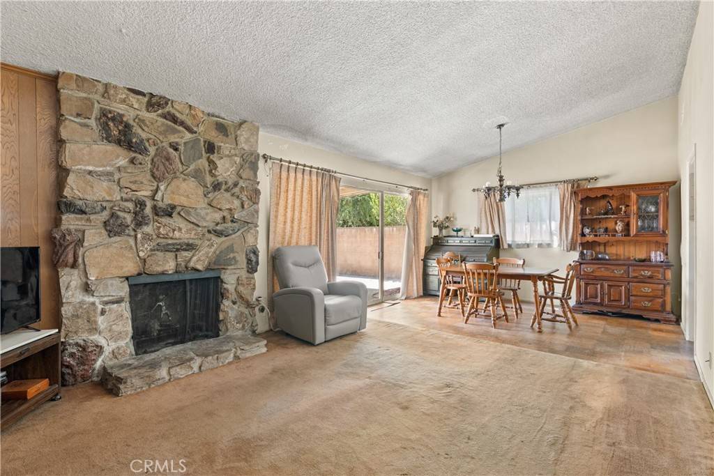 Van Nuys, CA 91406,6902 Lasaine AVE