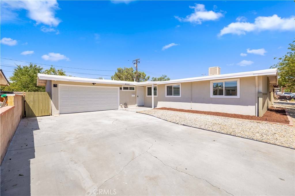 Lancaster, CA 93536,2025 W Newgrove