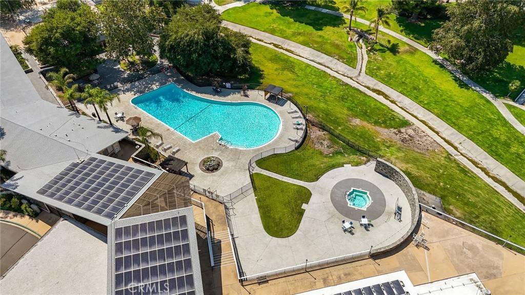 Newhall, CA 91321,26725 Oak Garden CT