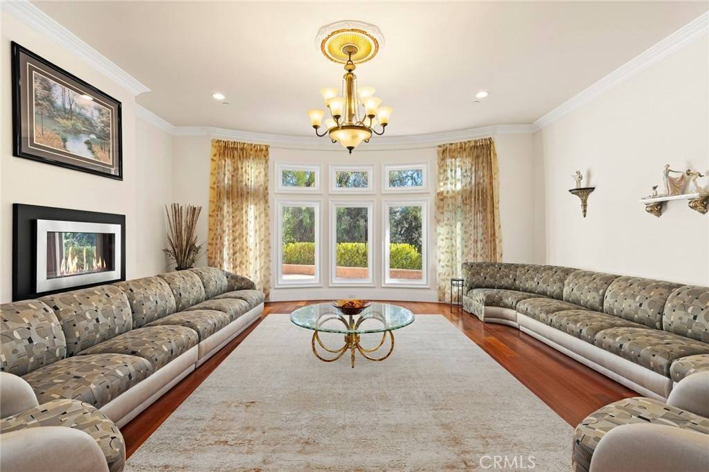 Calabasas, CA 91302,5092 Parkway Calabasas
