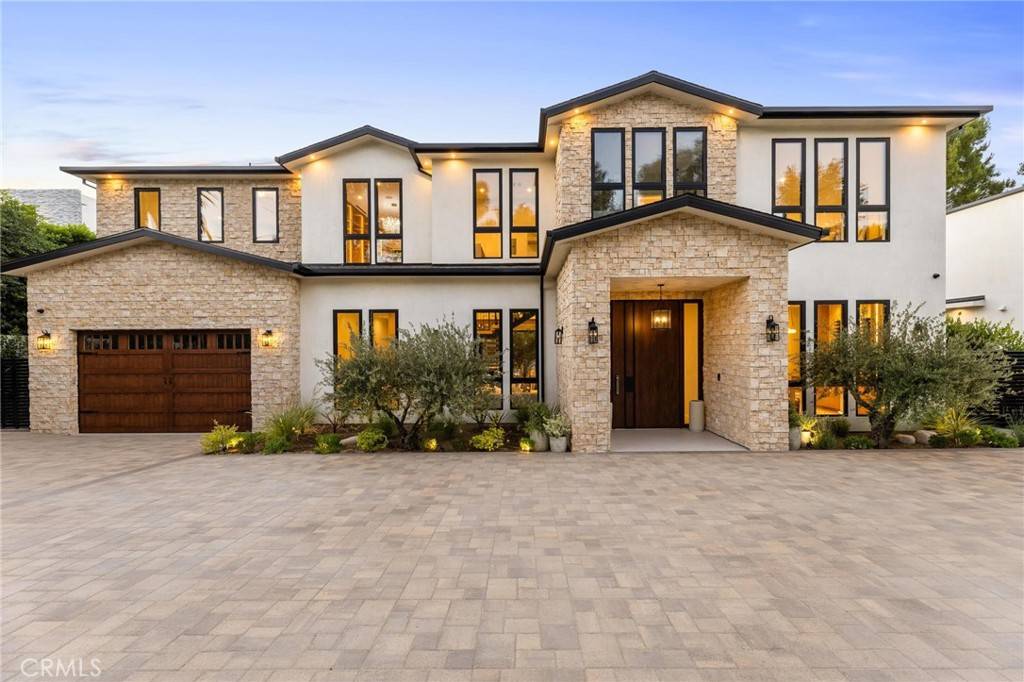 Tarzana, CA 91356,18803 Wells DR