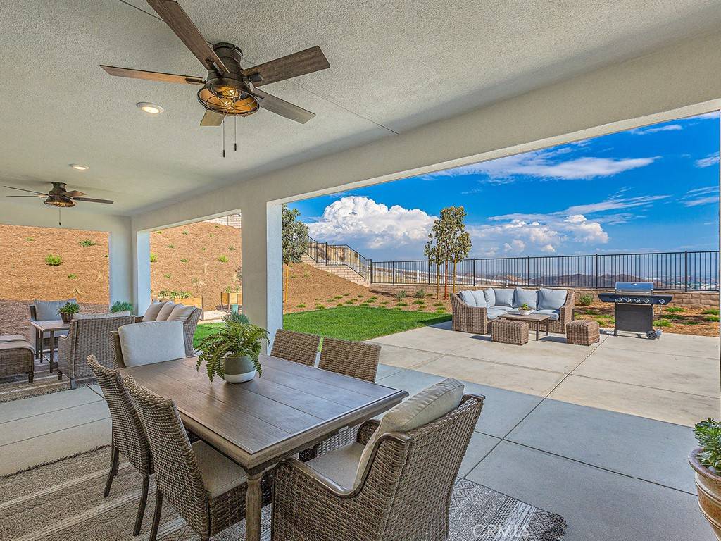 Castaic, CA 91384,28726 Old Springs Road