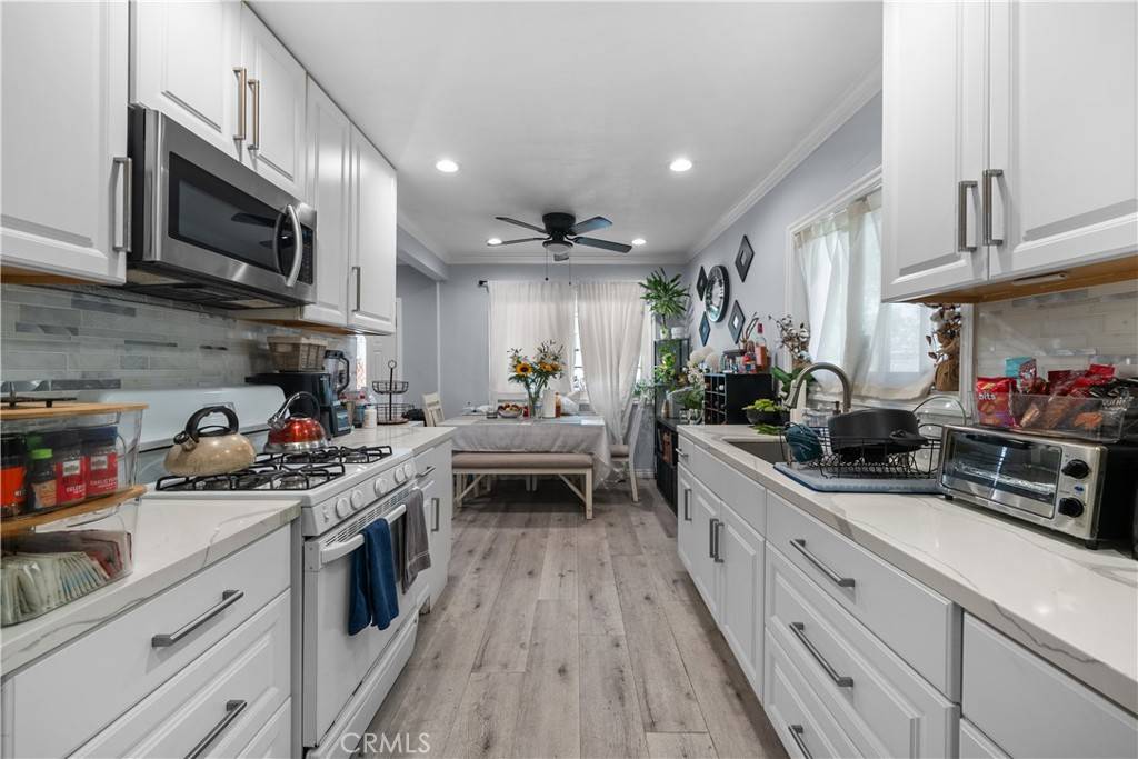 Sun Valley, CA 91352,7447 Clybourn AVE