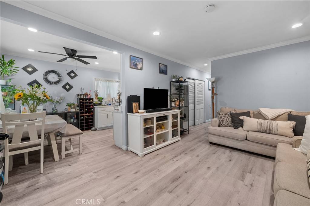 Sun Valley, CA 91352,7447 Clybourn AVE