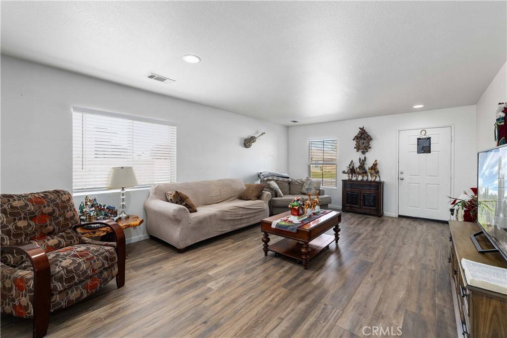 Lancaster, CA 93535,1810 E Jenner ST