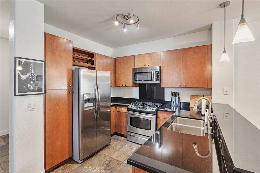 Valencia, CA 91355,24535 Town Center DR #6403