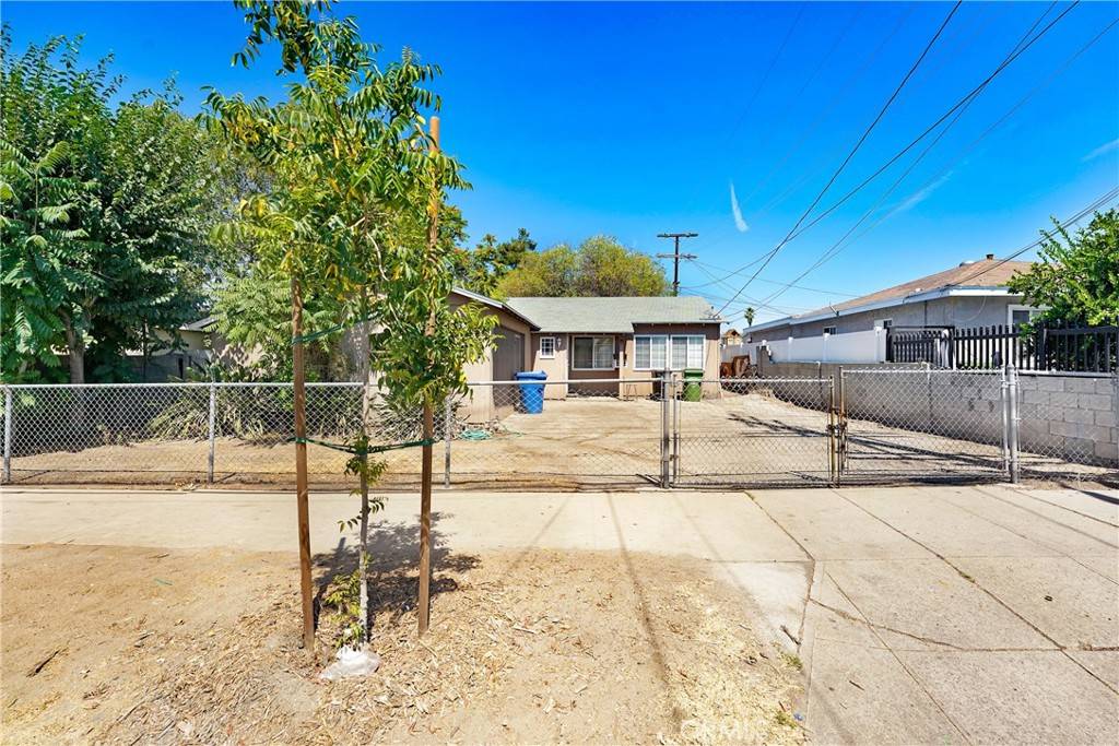 Pacoima, CA 91331,13279 Pierce ST