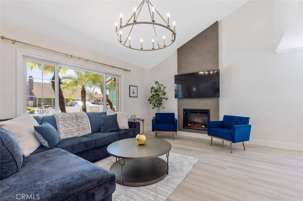 Canyon Country, CA 91387,15353 Violetlane WAY