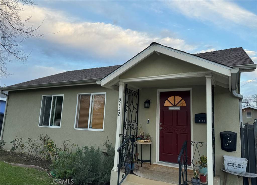 Van Nuys, CA 91411,5722 Cedros AVE
