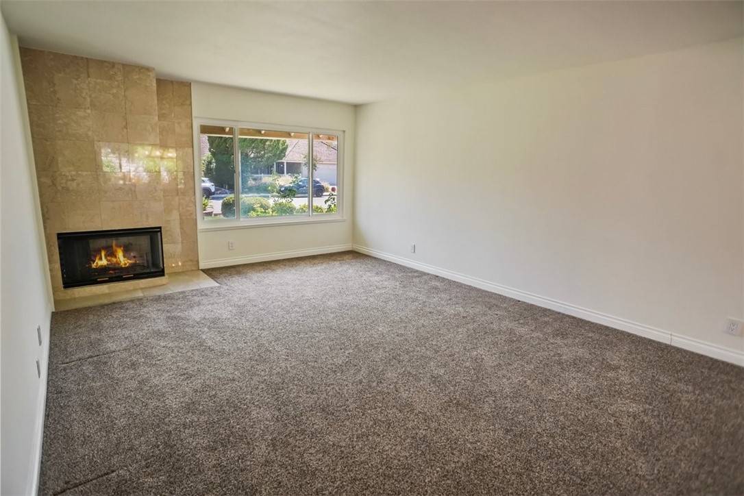Valencia, CA 91355,23661 Via Beguine