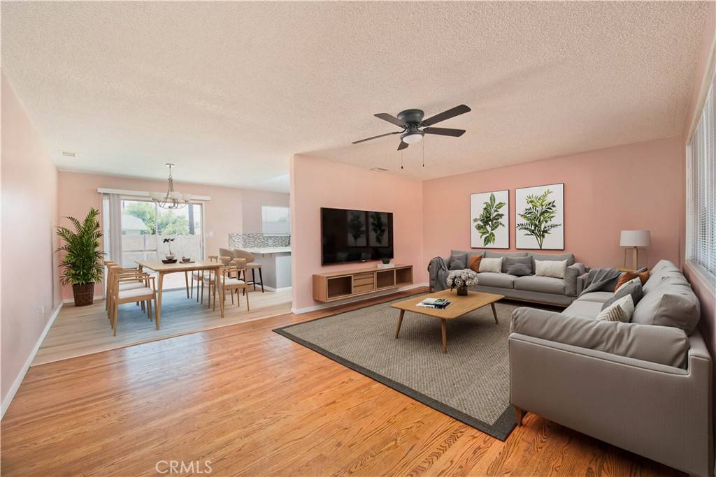 Hemet, CA 92543,560 Hart ST