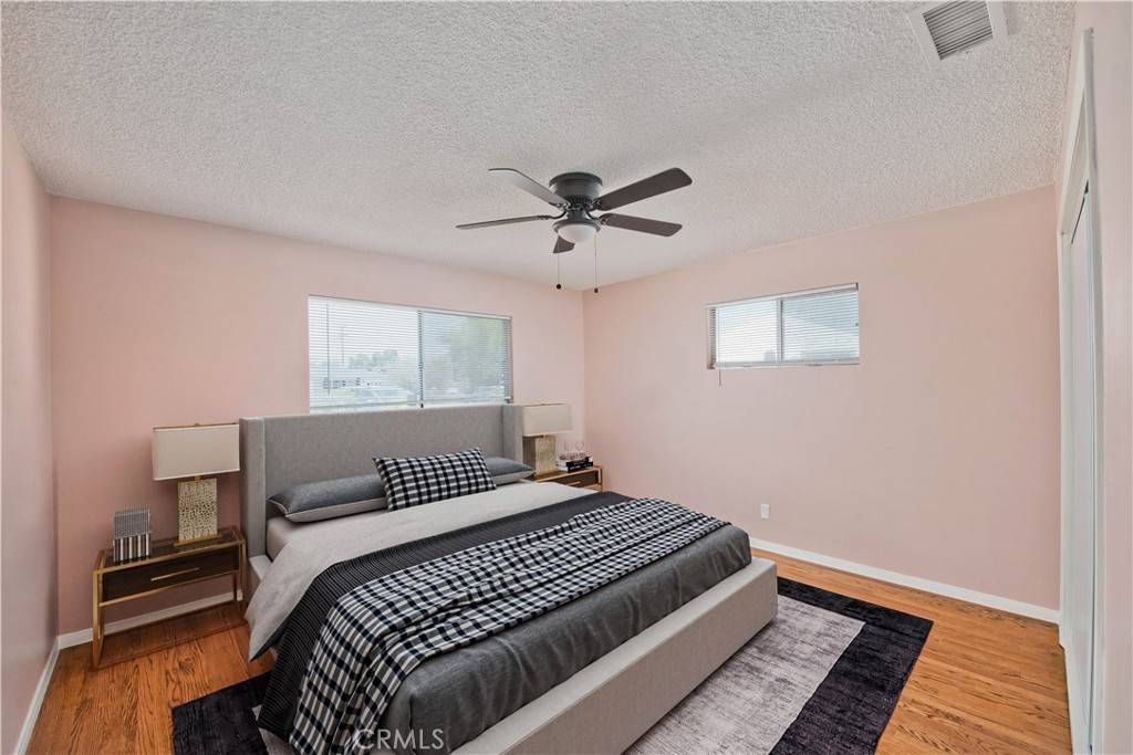 Hemet, CA 92543,560 Hart ST